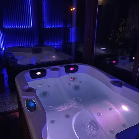 度假居 Casa Cora Con Jacuzzi *