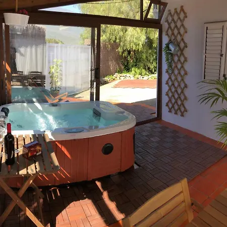 Casa Cora Con Jacuzzi Holiday home